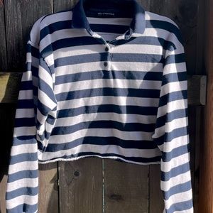 Brnady Melville sweatshirt